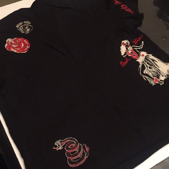 TRUE RELIGION SHIRT - Picture 4 of 5